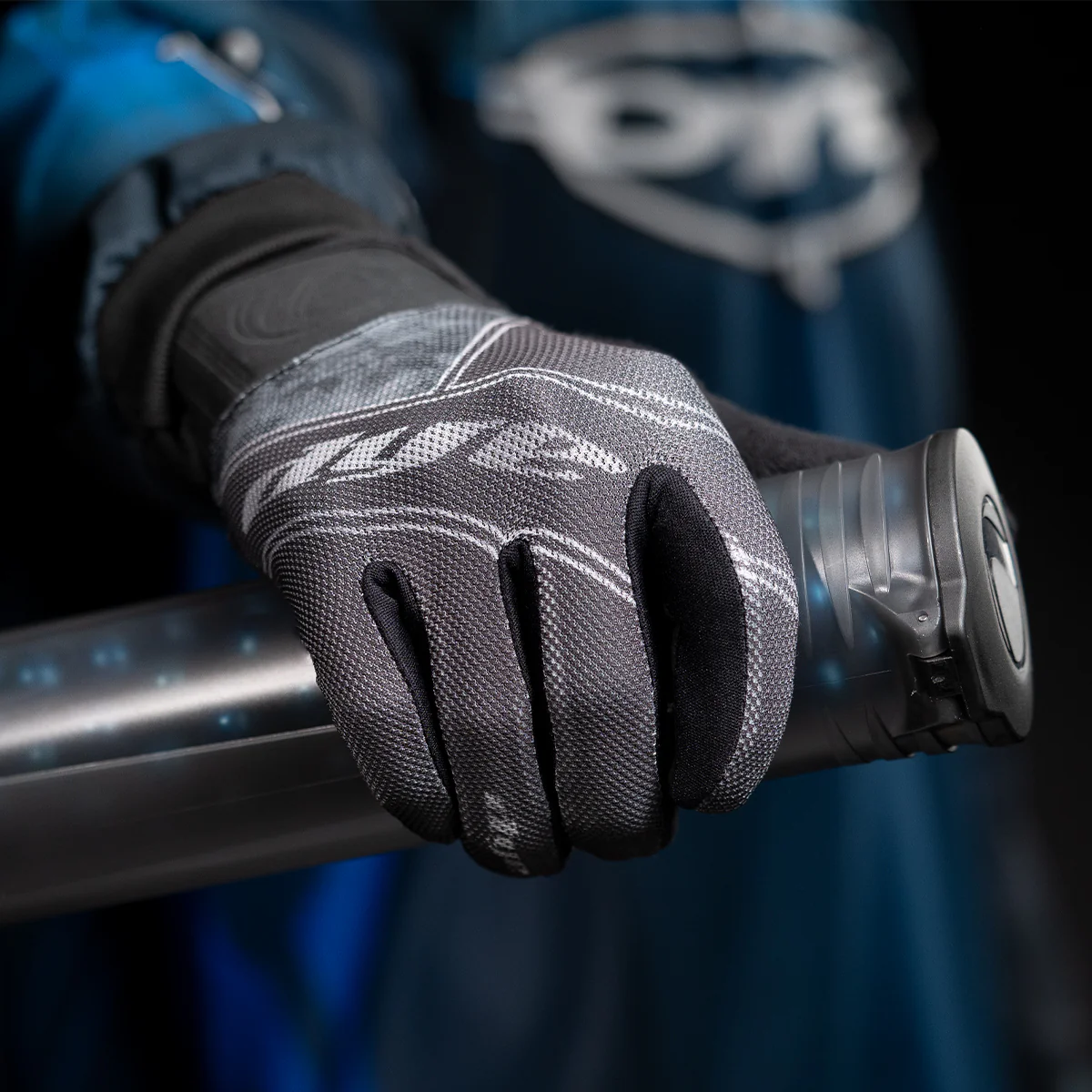 DYE FLX Glove - Image 5